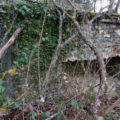 A3493 Infanteriebunker Station Bärschwil West – 602650/249890 – 2 Scharten für Ik (mobil) – Schussfeld auf 2 Barrikaden und die Brücke beim Bahnhof